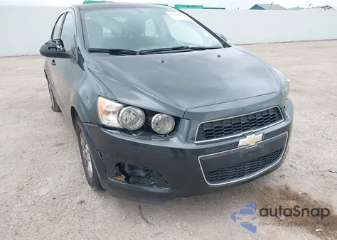 2015 Chevrolet Sonic Lt Auto из США, поврежденный, VIN 1G1JC5SH2F4209472